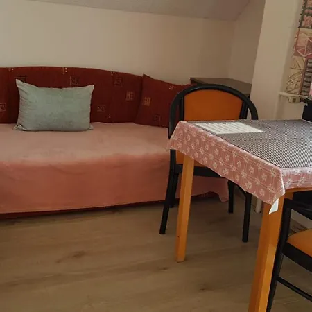 Viola House Guest house *